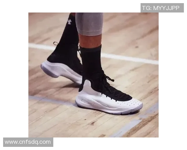 篮球明星换装大揭秘从球场到时尚秀场的华丽转身与风格碰撞